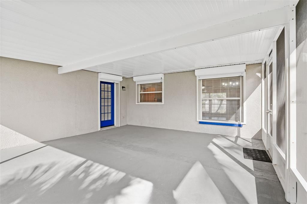 Active With Contract: $334,999 (4 beds, 2 baths, 1712 Square Feet)