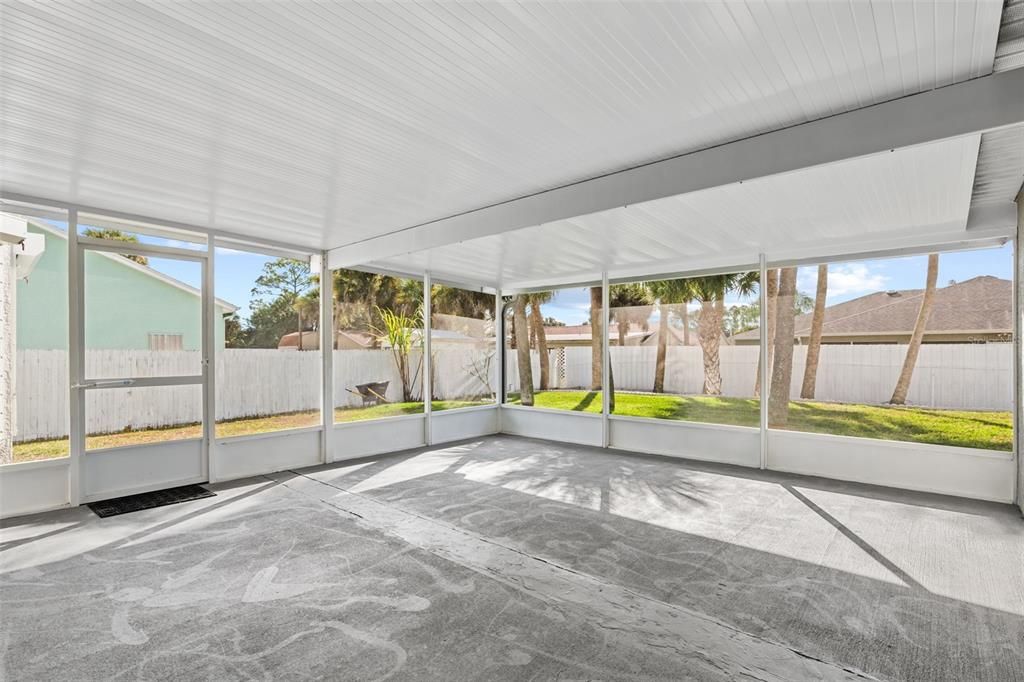 Active With Contract: $334,999 (4 beds, 2 baths, 1712 Square Feet)