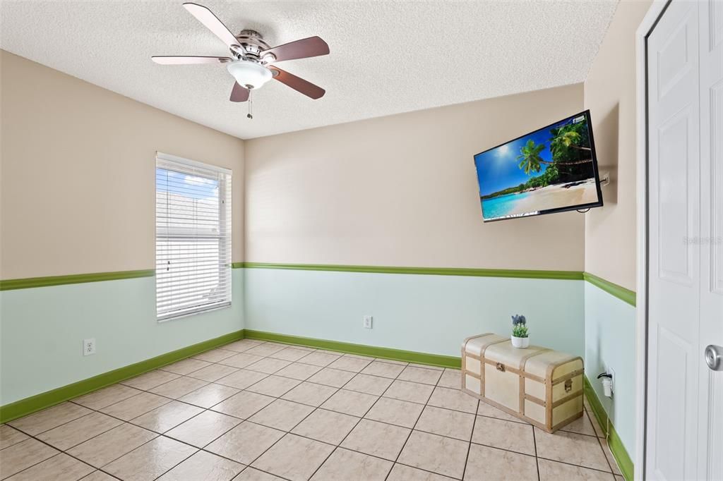 Active With Contract: $334,999 (4 beds, 2 baths, 1712 Square Feet)