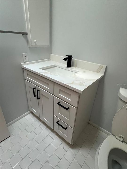 Active With Contract: $282,000 (3 beds, 2 baths, 1679 Square Feet)