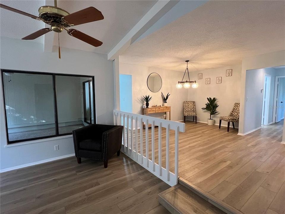 Active With Contract: $282,000 (3 beds, 2 baths, 1679 Square Feet)