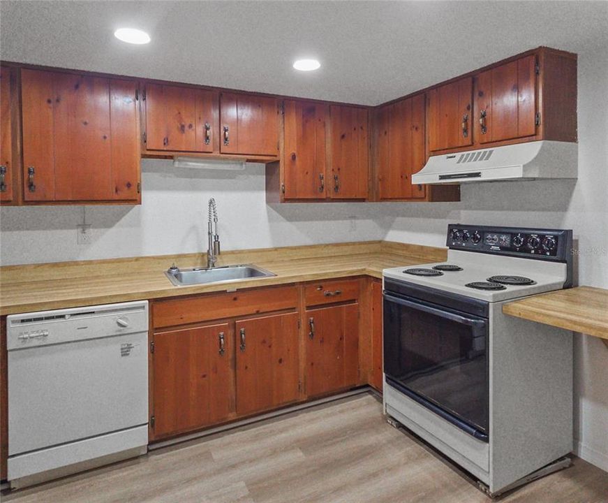 En Venta: $99,900 (1 camas, 1 baños, 822 Pies cuadrados)