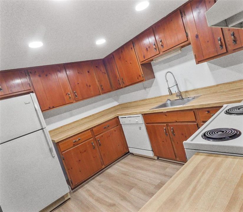 En Venta: $99,900 (1 camas, 1 baños, 822 Pies cuadrados)