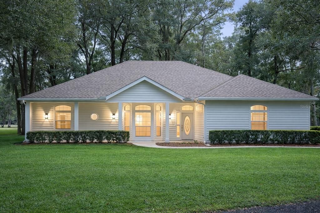Vendido Recientemente: $639,000 (3 camas, 2 baños, 2517 Pies cuadrados)