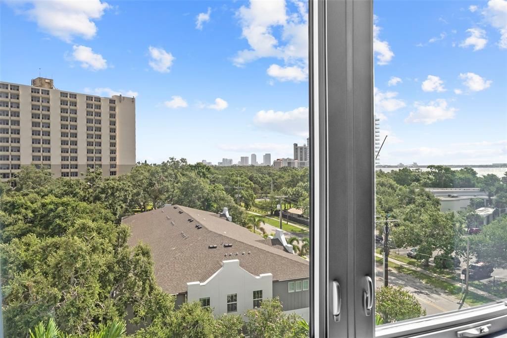 Active With Contract: $2,100,000 (4 beds, 3 baths, 2896 Square Feet)