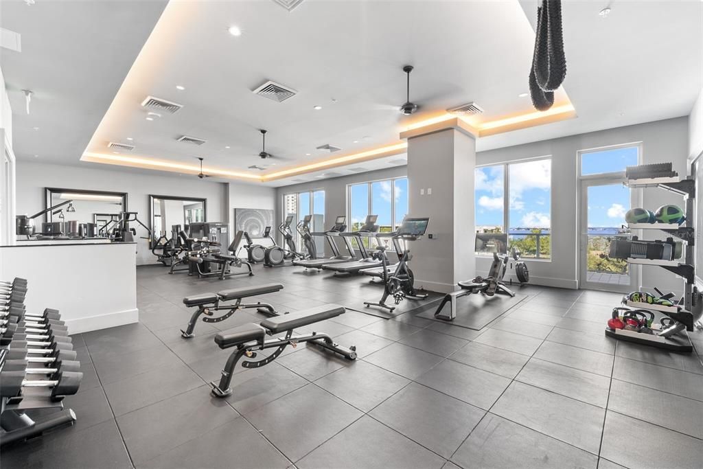 Active With Contract: $2,100,000 (4 beds, 3 baths, 2896 Square Feet)