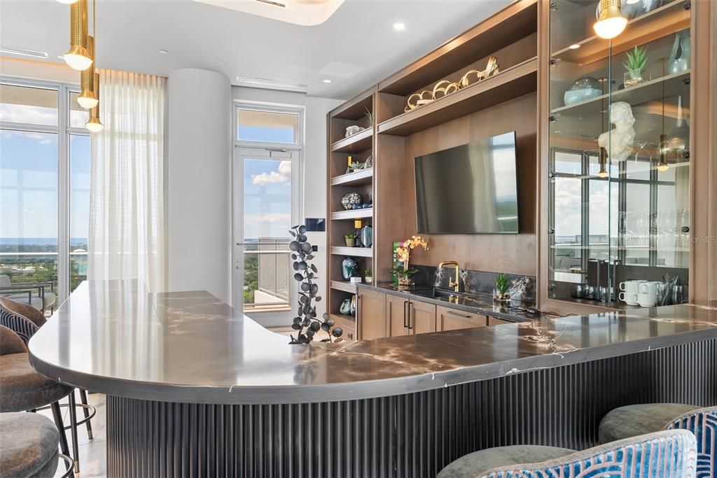 Active With Contract: $2,100,000 (4 beds, 3 baths, 2896 Square Feet)