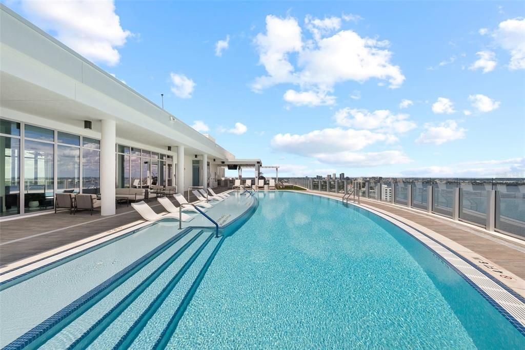 Active With Contract: $2,100,000 (4 beds, 3 baths, 2896 Square Feet)