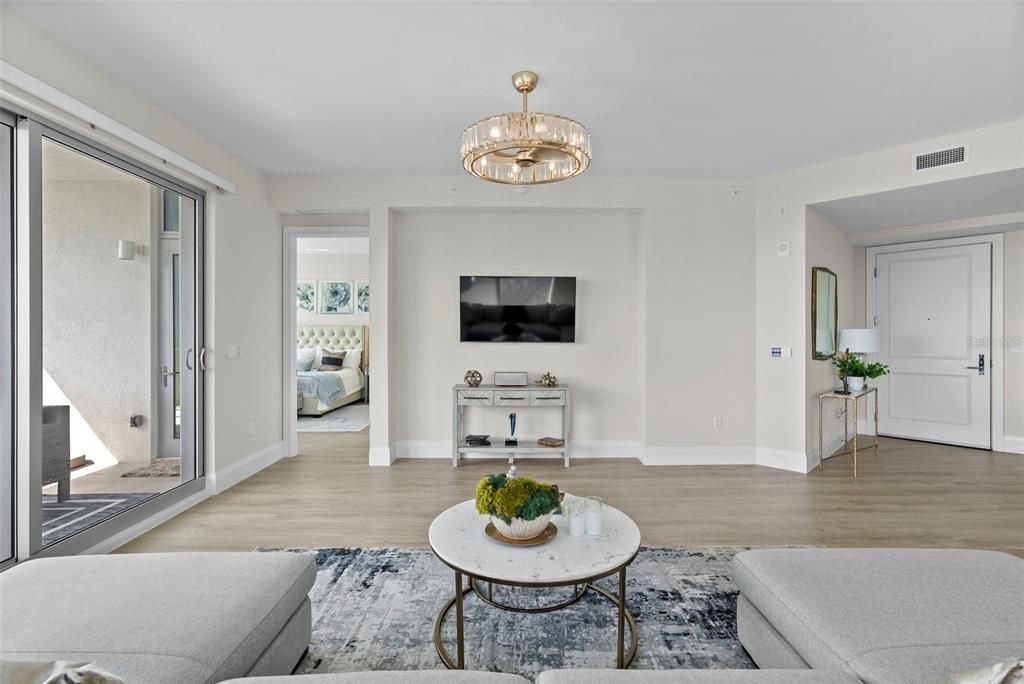 Active With Contract: $2,100,000 (4 beds, 3 baths, 2896 Square Feet)