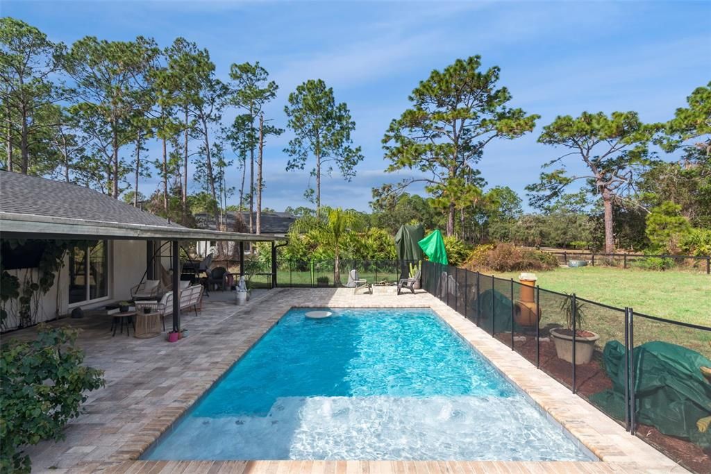En Venta: $575,000 (4 camas, 2 baños, 2098 Pies cuadrados)