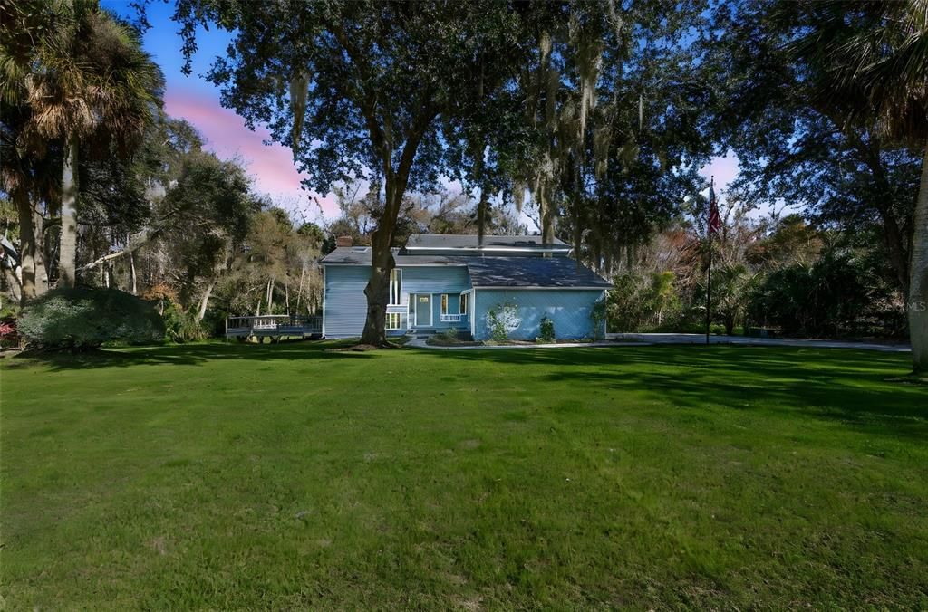 Activo con contrato: $575,000 (3 camas, 3 baños, 1964 Pies cuadrados)