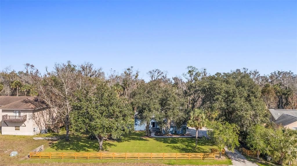 Activo con contrato: $575,000 (3 camas, 3 baños, 1964 Pies cuadrados)