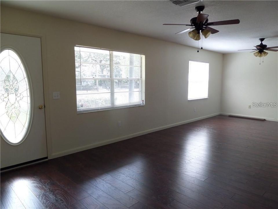For Sale: $995,900 (3 beds, 2 baths, 1846 Square Feet)