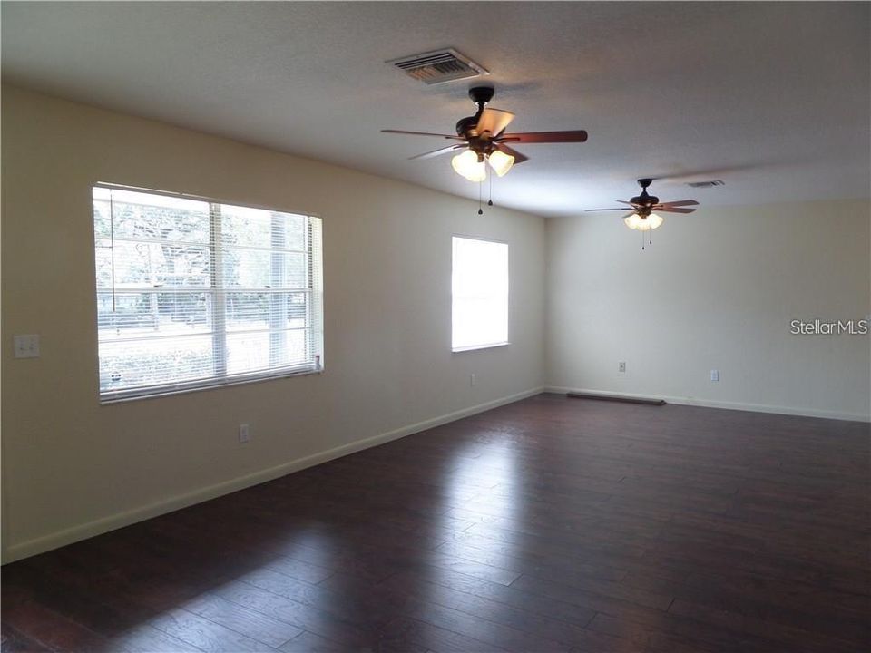 For Sale: $995,900 (3 beds, 2 baths, 1846 Square Feet)