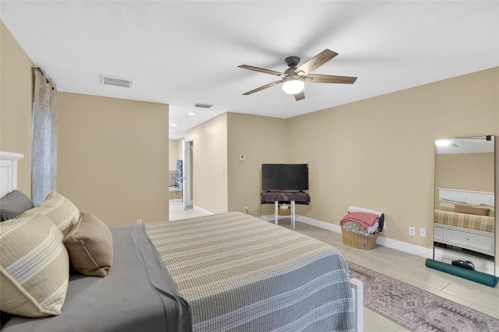 For Sale: $769,000 (4 beds, 3 baths, 3543 Square Feet)