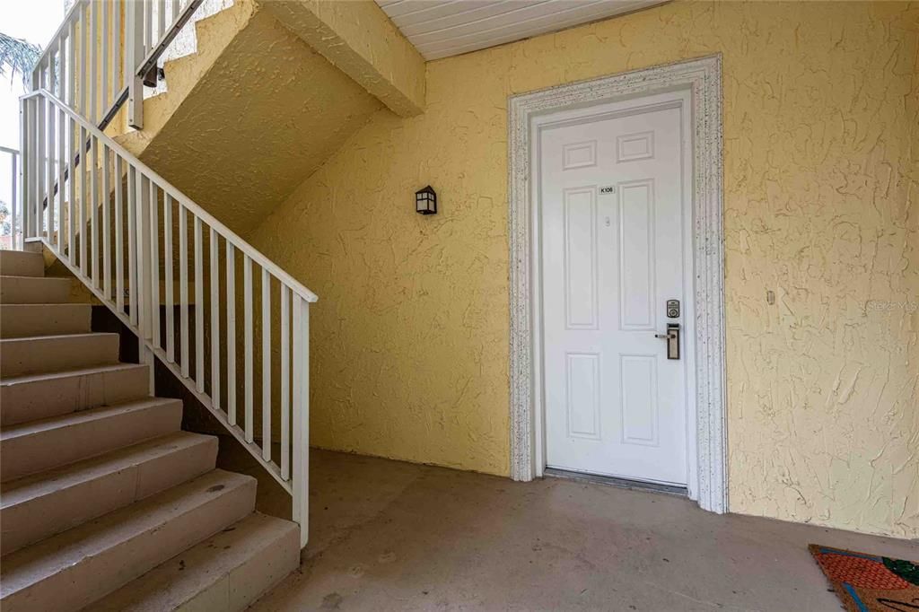 Vendido Recientemente: $252,000 (2 camas, 2 baños, 1128 Pies cuadrados)