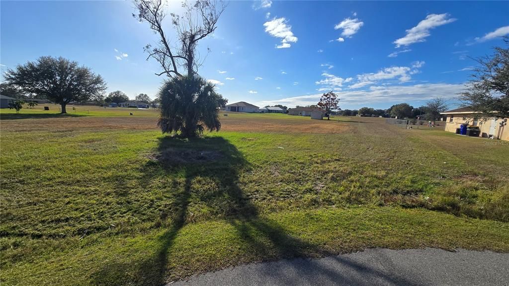 На продажу: $65,000 (0.82 acres)