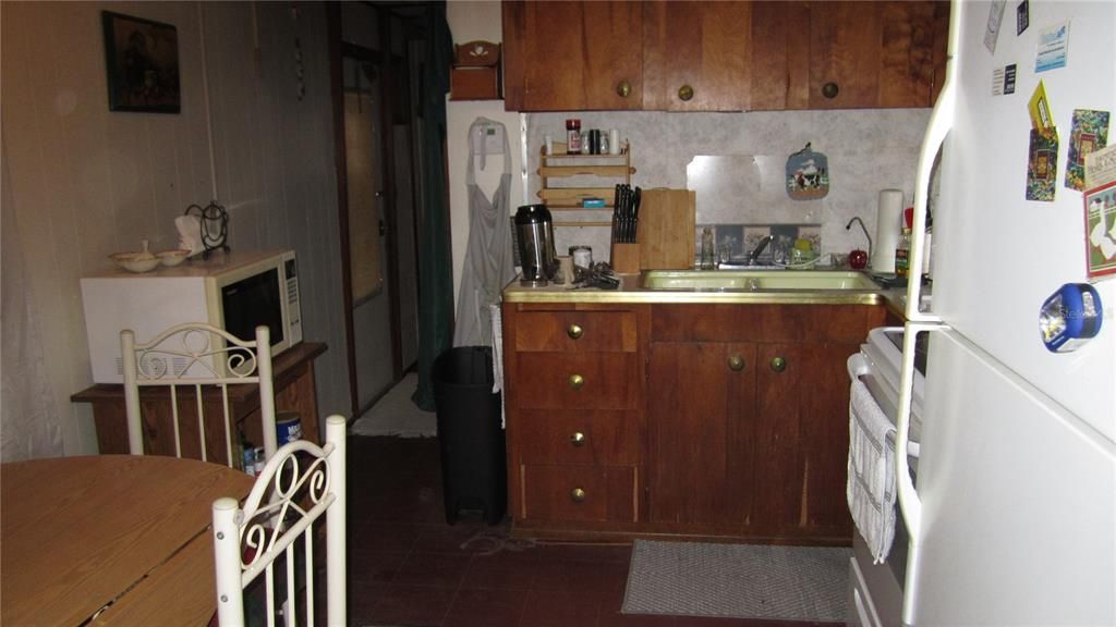 For Sale: $85,000 (2 beds, 1 baths, 510 Square Feet)