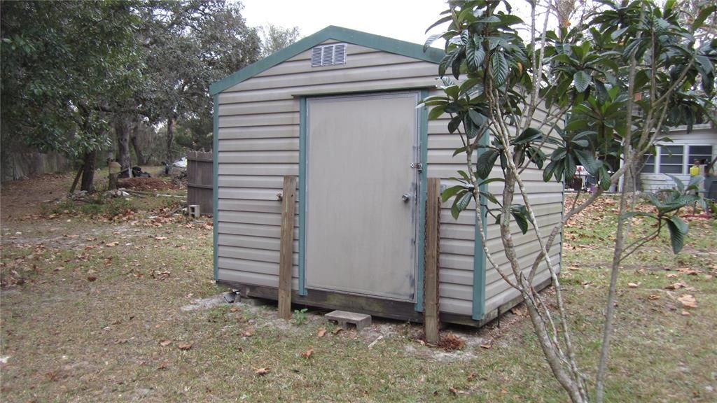 For Sale: $85,000 (2 beds, 1 baths, 510 Square Feet)