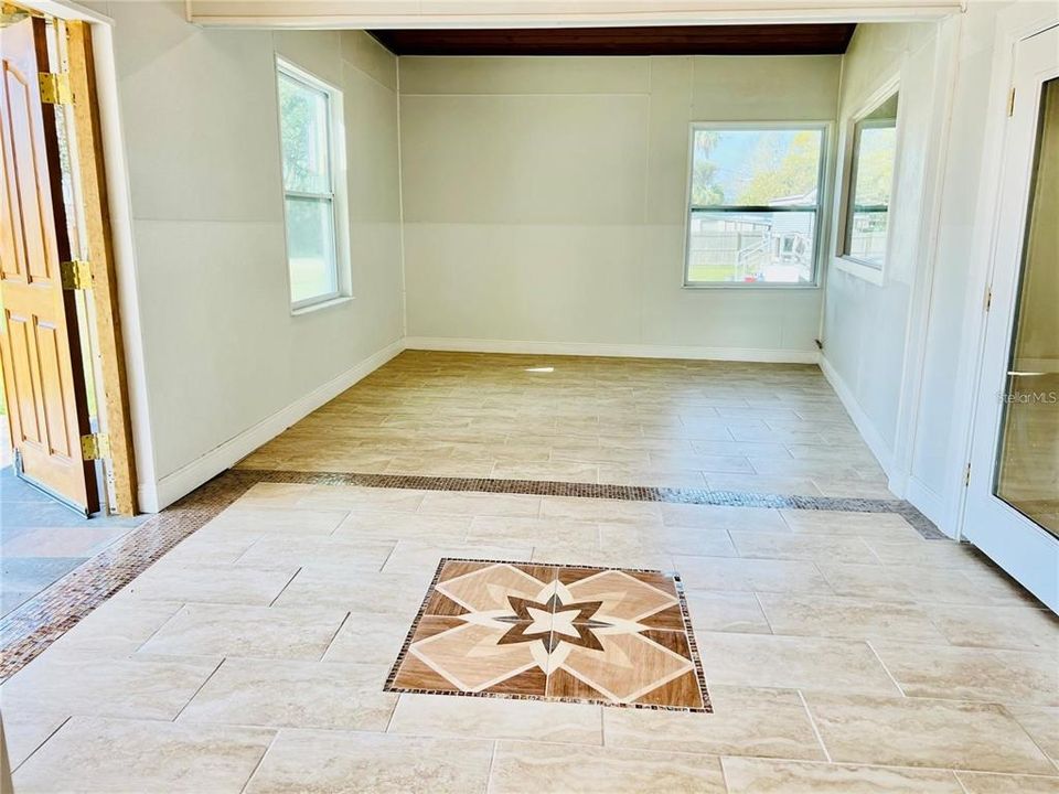 For Sale: $599,995 (0 beds, 0 baths, 5944 Square Feet)