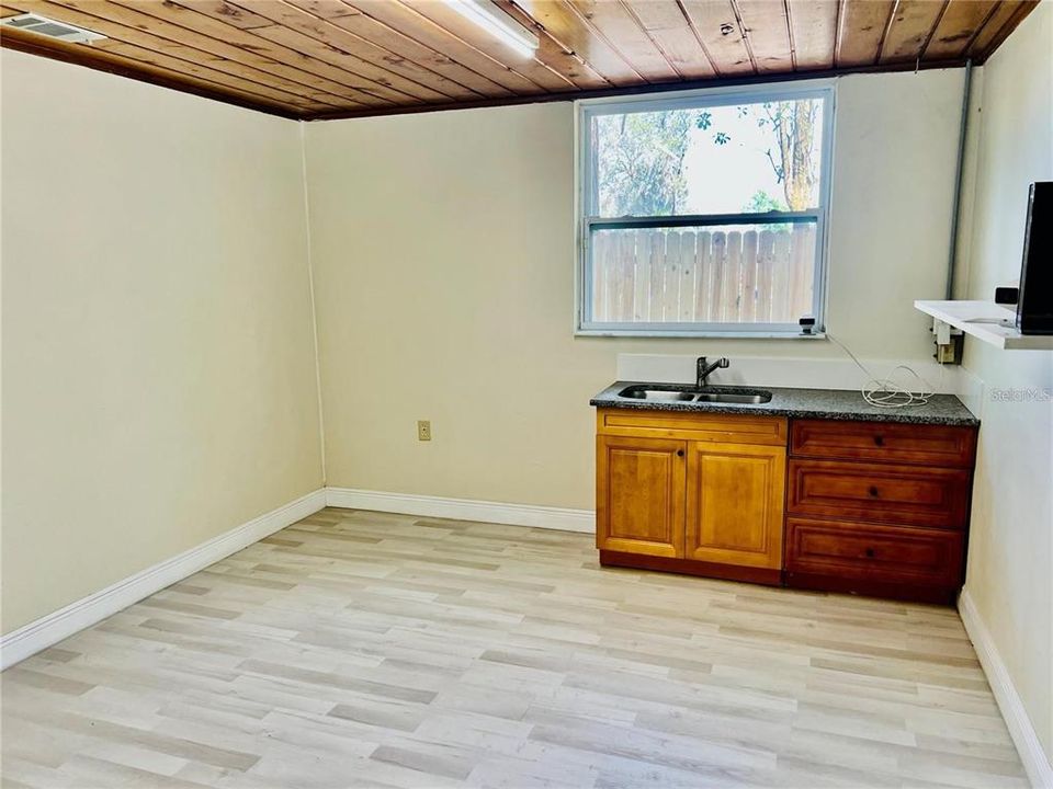 For Sale: $599,995 (0 beds, 0 baths, 5944 Square Feet)