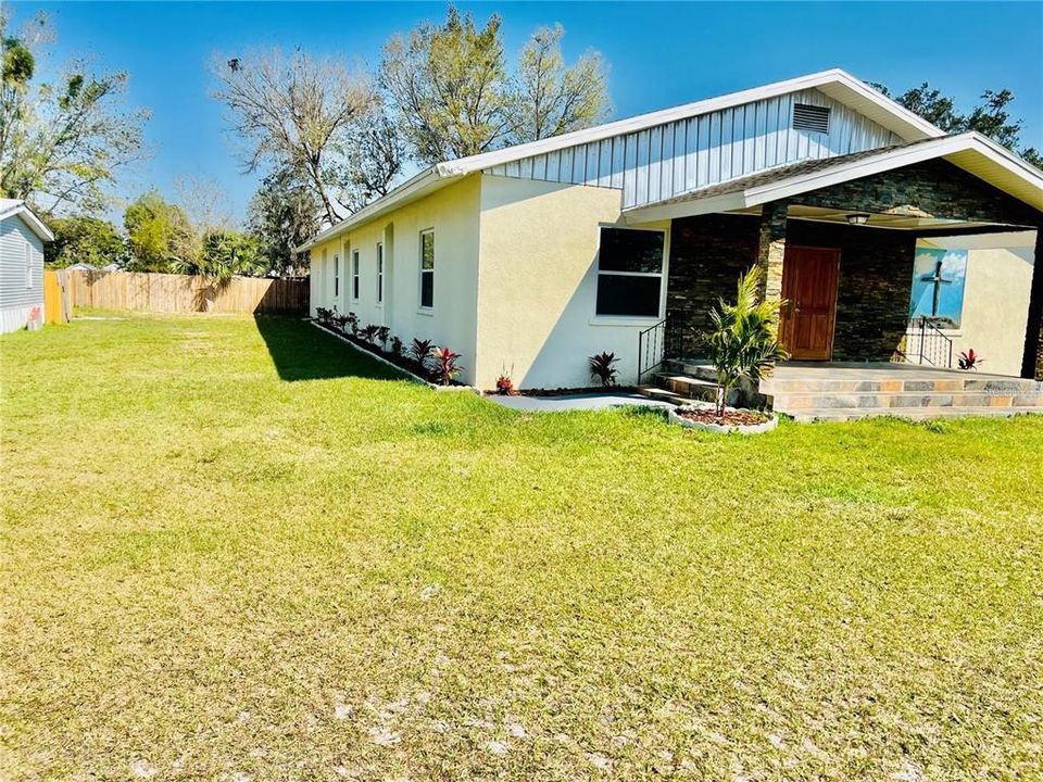 For Sale: $599,995 (0 beds, 0 baths, 5944 Square Feet)