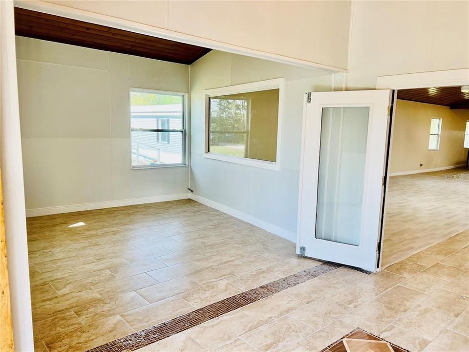 For Sale: $599,995 (0 beds, 0 baths, 5944 Square Feet)