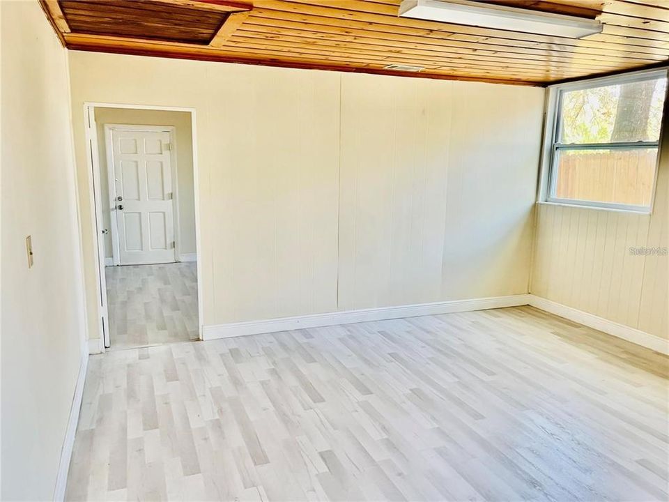 For Sale: $599,995 (0 beds, 0 baths, 5944 Square Feet)