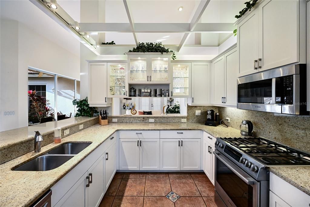 En Venta: $870,000 (3 camas, 3 baños, 2188 Pies cuadrados)