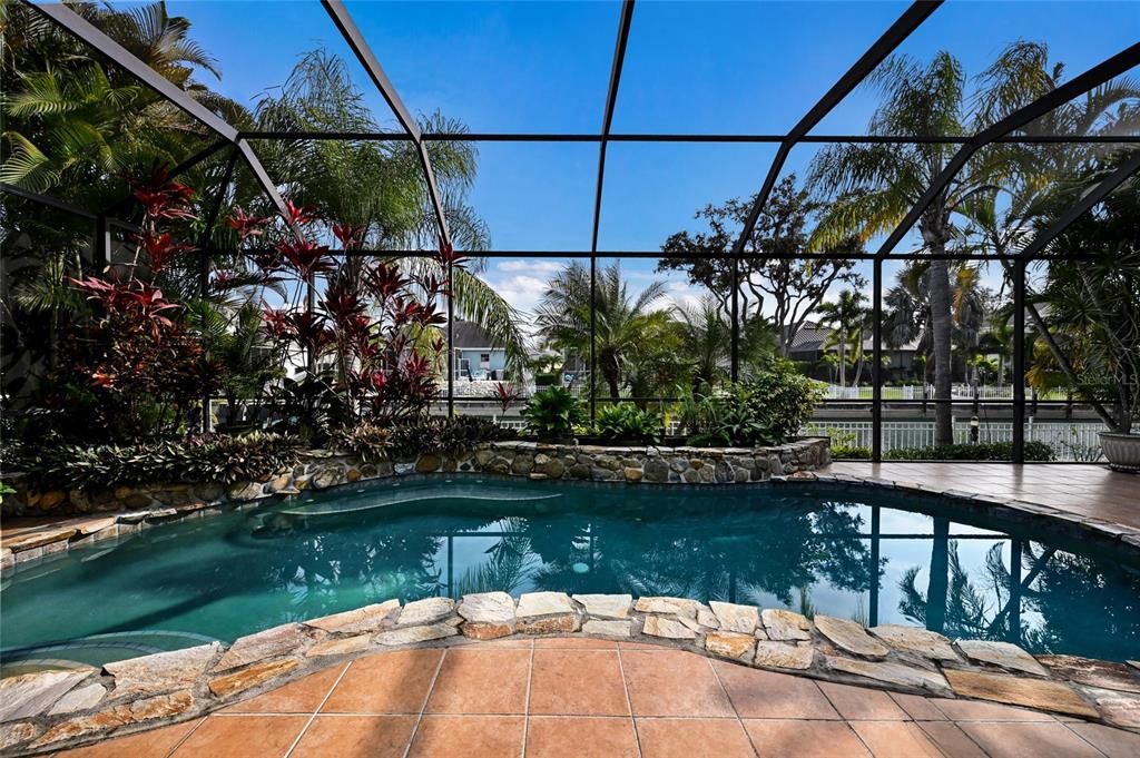 En Venta: $870,000 (3 camas, 3 baños, 2188 Pies cuadrados)