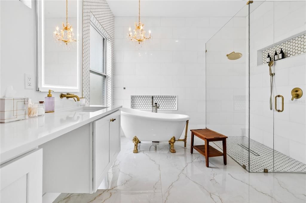 En Venta: $820,000 (4 camas, 4 baños, 2559 Pies cuadrados)