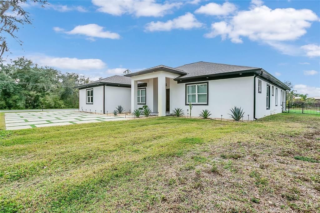 En Venta: $820,000 (4 camas, 4 baños, 2559 Pies cuadrados)