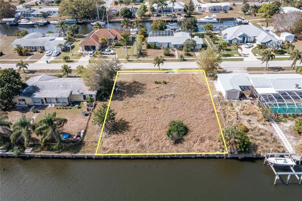 待售: $279,000 (0.29 acres)