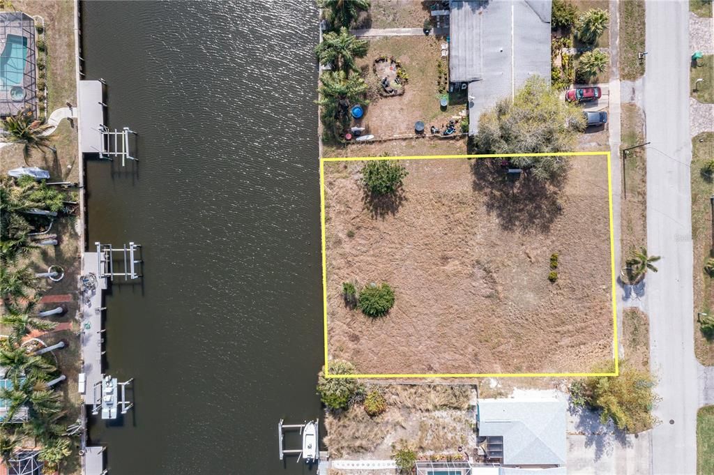待售: $279,000 (0.29 acres)