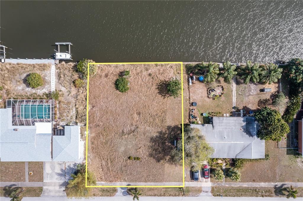 待售: $279,000 (0.29 acres)