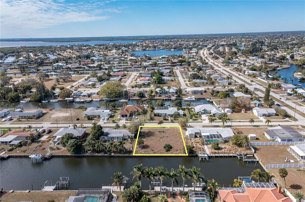 待售: $279,000 (0.29 acres)