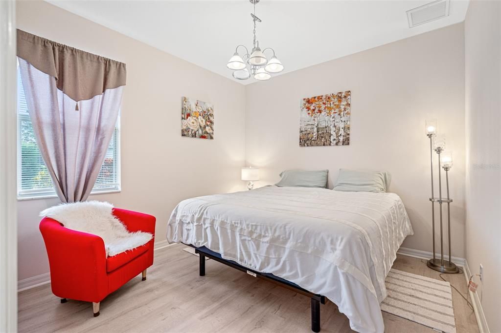 На продажу: $639,900 (4 спален, 3 ванн, 2711 Квадратных фут)