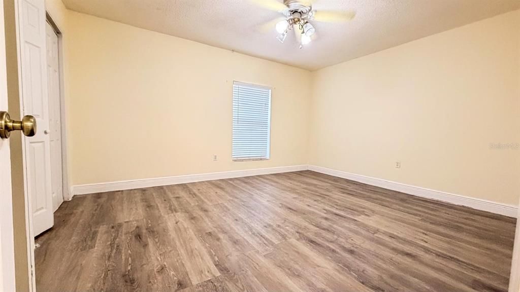 На продажу: $97,000 (1 спален, 1 ванн, 760 Квадратных фут)