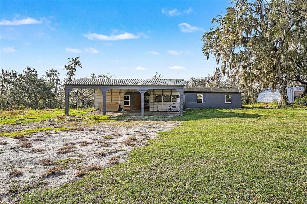 Activo con contrato: $399,999 (4 camas, 3 baños, 2500 Pies cuadrados)