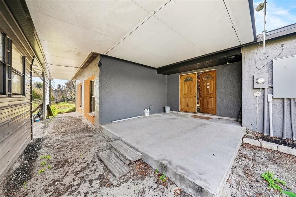 Activo con contrato: $399,999 (4 camas, 3 baños, 2500 Pies cuadrados)