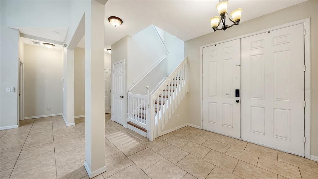 Activo con contrato: $470,000 (5 camas, 3 baños, 2888 Pies cuadrados)