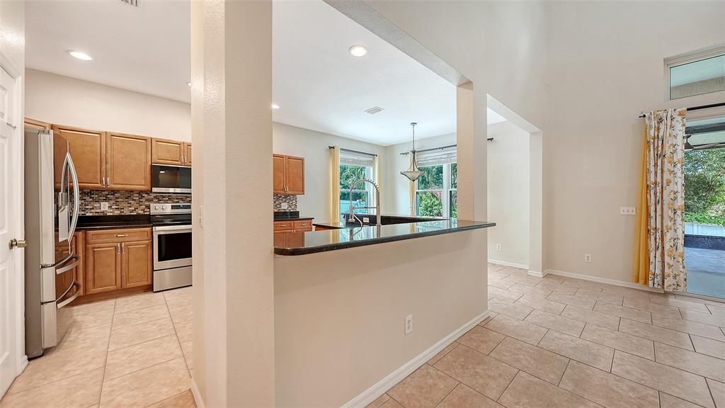 Activo con contrato: $470,000 (5 camas, 3 baños, 2888 Pies cuadrados)