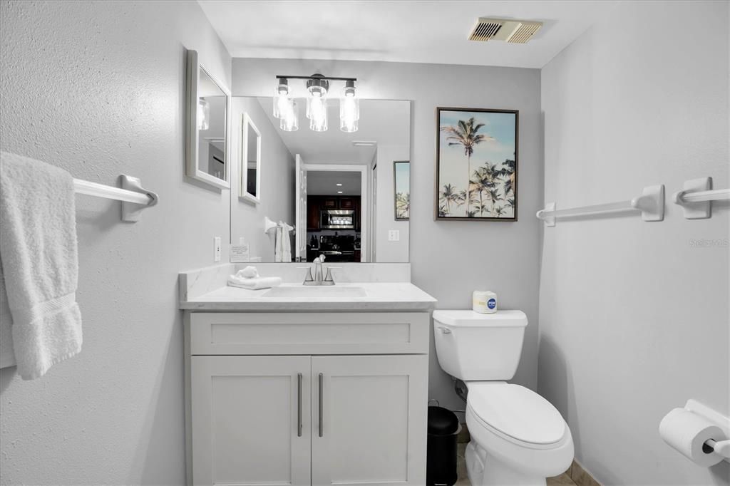En Venta: $1,050,000 (3 camas, 2 baños, 1220 Pies cuadrados)
