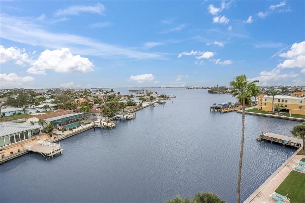 En Venta: $1,050,000 (3 camas, 2 baños, 1220 Pies cuadrados)