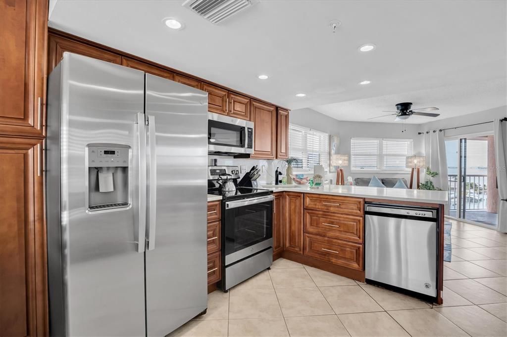 En Venta: $1,050,000 (3 camas, 2 baños, 1220 Pies cuadrados)
