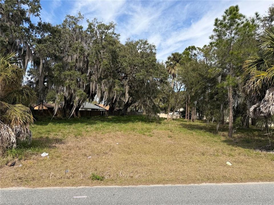 En Venta: $75,000 (0.67 acres)