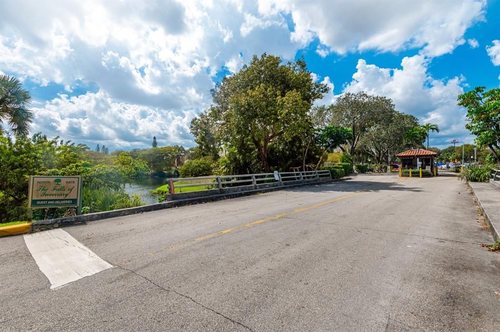 For Sale: $100,000 (2 beds, 2 baths, 1130 Square Feet)