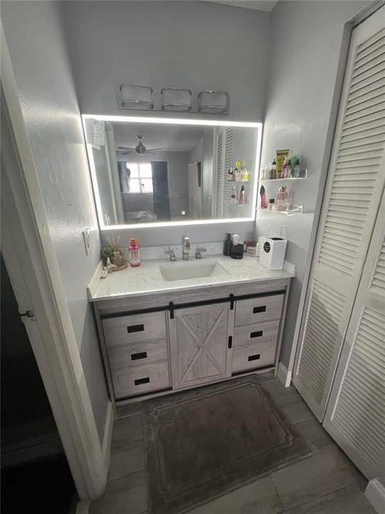For Sale: $100,000 (2 beds, 2 baths, 1130 Square Feet)