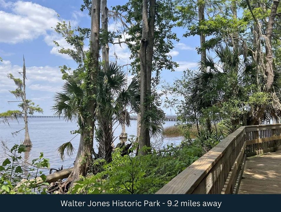 待售: $88,400 (1.27 acres)