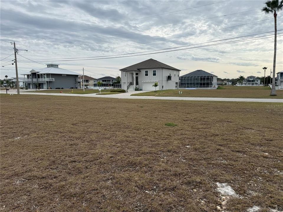 En Venta: $55,000 (0.17 acres)